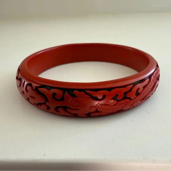 Red Cinnabar Bangle- Vintage- Carved - Picture 8 of 15